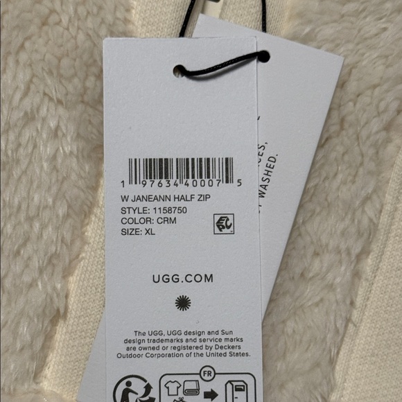 UGG Janeann Half Zip - Picture 6 of 6